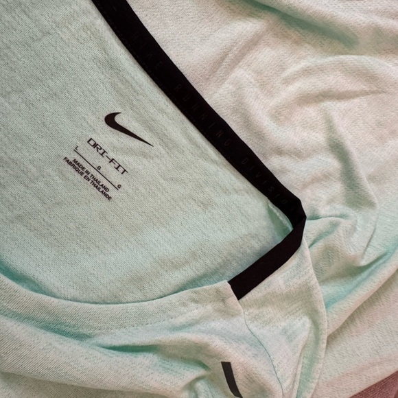 Nike Dri-Fit Run Division Pinnacle Short-Sleeve Running Top Large - Picture 9 of 9